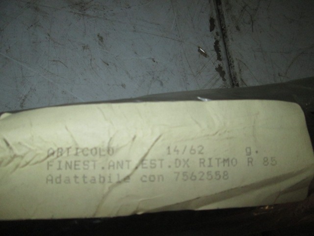 PROFILE, RIGHT FRONT DOOR MOLDINGS OEM N. 7562558 ORIGINAL PART ESED FIAT RITMO (1982 - 1988)BENZINA 13  YEAR OF CONSTRUCTION 1982