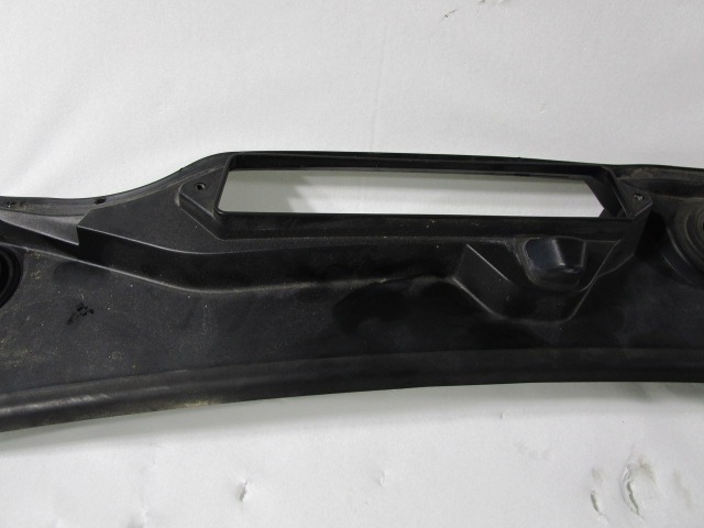 COVER, WINDSCREEN PANEL OEM N. 15677210 ORIGINAL PART ESED BMW SERIE 3 BER/SW/COUPE/CABRIO E90/E91/E92/E93 LCI RESTYLING (09/2008 - 2012) DIESEL 20  YEAR OF CONSTRUCTION 2010