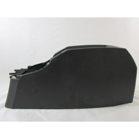 TUNNEL OBJECT HOLDER WITHOUT ARMREST OEM N. 13162600 ORIGINAL PART ESED OPEL ZAFIRA B A05 M75 (2005 - 2008) DIESEL 19  YEAR OF CONSTRUCTION 2007