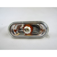 ADDITIONAL TURN INDICATOR LAMP OEM N. 6L0949117A ORIGINAL PART ESED SEAT ALTEA XL 5P8 (2009 - 2015) DIESEL 20  YEAR OF CONSTRUCTION 2011