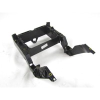 MOUNTING PARTS, CENTRE CONSOLE OEM N. A2116800134 ORIGINAL PART ESED MERCEDES CLASSE E W211 BER/SW (03/2002 - 05/2006) DIESEL 22  YEAR OF CONSTRUCTION 2005