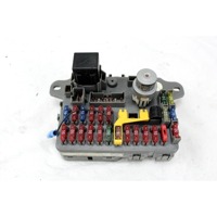 FUSE UNIT OEM N. YQE102470 SPARE PART USED CAR ROVER 200 (11/1995 - 12/1999)- DISPLACEMENT 1.4 BENZINA- YEAR OF CONSTRUCTION 1997