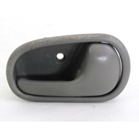 DOOR HANDLE INSIDE OEM N. 0K30B5833008 SPARE PART USED CAR KIA RIO MK1 R DC (2000 - 2005) DISPLACEMENT BENZINA 1,3 YEAR OF CONSTRUCTION 2001