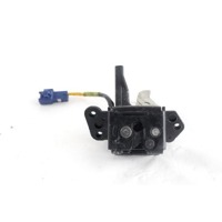 TRUNK LID LOCK OEM N. 693500D041 SPARE PART USED CAR TOYOTA YARIS P9 MK2 R (2009 - 2011) DISPLACEMENT BENZINA 1 YEAR OF CONSTRUCTION 2010