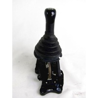 GEARBOX MECHANISM WITH CAP AND KNOB OEM N. 2S6R-7C453-MF SPARE PART USED CAR FORD FIESTA JH JD MK5 R (2005 - 2008)  DISPLACEMENT DIESEL 1,4 YEAR OF CONSTRUCTION 2008