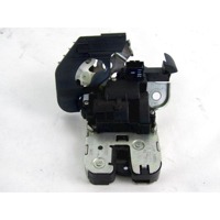 TRUNK LID LOCK OEM N. 8K9827505A SPARE PART USED CAR AUDI A3 MK2R 8P 8PA 8P1 (2008 - 2012) DISPLACEMENT DIESEL 2 YEAR OF CONSTRUCTION 2011