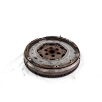TWIN MASS FLYWHEEL OEM N. 9675022580 SPARE PART USED CAR PEUGEOT 308 4A 4B 4C 4E 4H MK1 BER/SW/CC (2007 - 2013)  DISPLACEMENT DIESEL 1,6 YEAR OF CONSTRUCTION 2011
