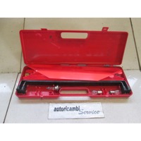 WARNING TRIANGLE/FIRST AID KIT/-CUSHION OEM N. 800051515 ORIGINAL PART ESED RENAULT SCENIC/GRAND SCENIC (2003 - 2009) DIESEL 19  YEAR OF CONSTRUCTION 2003