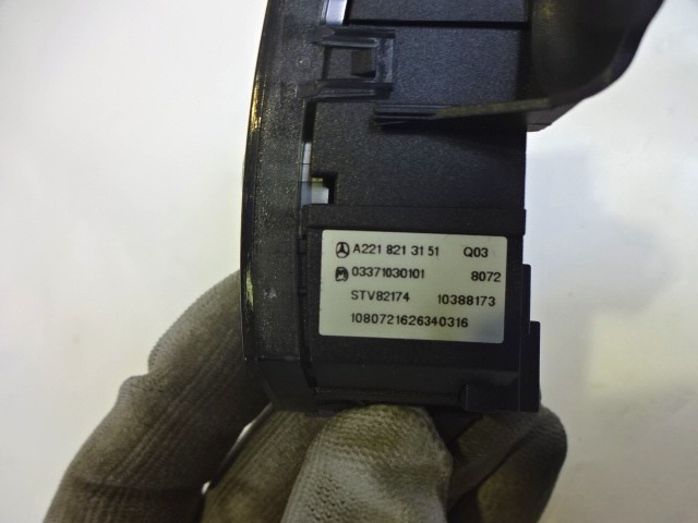 VARIOUS SWITCHES OEM N. A2218213151 ORIGINAL PART ESED MERCEDES CLASSE S W221 (2005 - 2013)BENZINA 55  YEAR OF CONSTRUCTION 2008