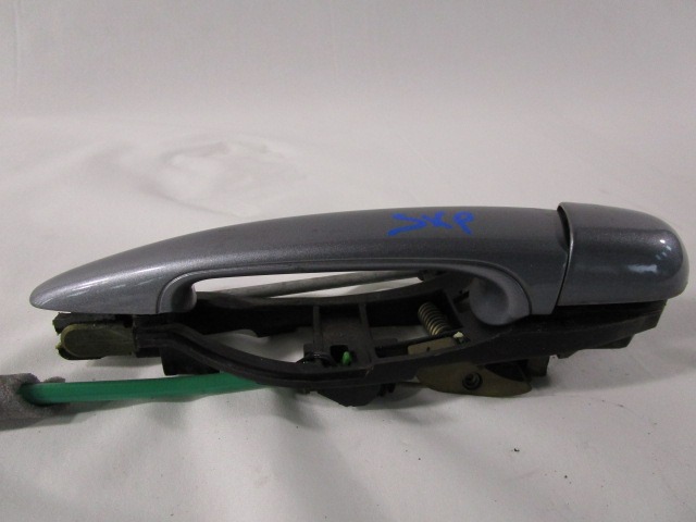 LEFT REAR EXTERIOR HANDLE OEM N. 51218253453 ORIGINAL PART ESED BMW SERIE 3 E46 BER/SW/COUPE/CABRIO LCI RESTYLING (10/2001 - 2005) DIESEL 20  YEAR OF CONSTRUCTION 2004
