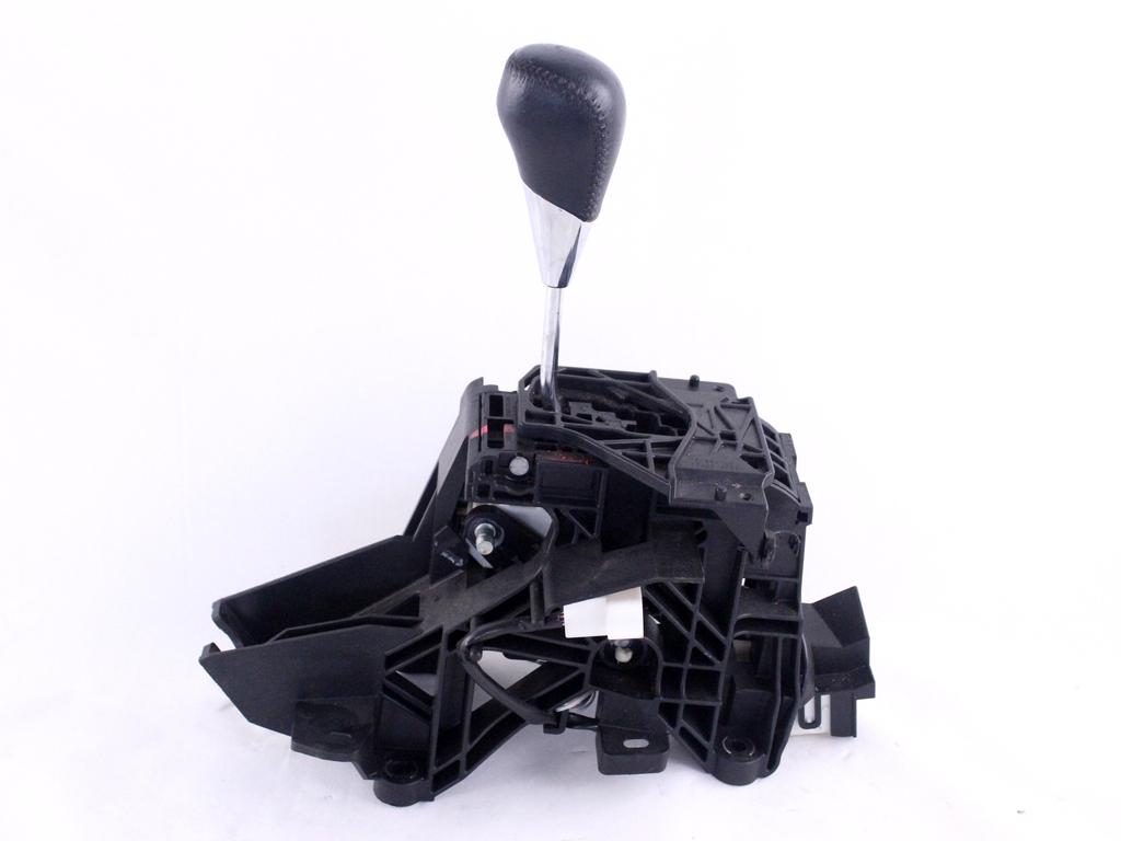 AUTOMATIC TRANSMISSION LEVER MECHANISM OEM N. 3356020180 ORIGINAL PART ESED TOYOTA AVENSIS BER/SW (2009 - 2015)DIESEL 22  YEAR OF CONSTRUCTION 2011