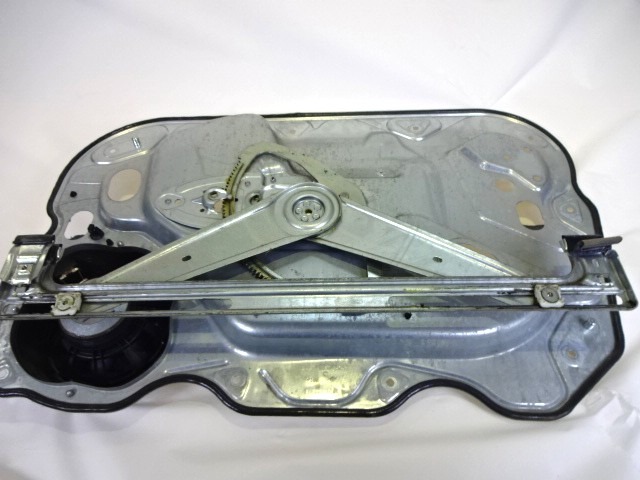 FRONT DOOR WINDSCREEN MECHANISM OEM N. 4M51-A045H17-A ORIGINAL PART ESED FORD FOCUS BER/SW (2005 - 2008) DIESEL 20  YEAR OF CONSTRUCTION 2005