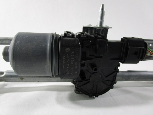 WINDSHIELD WIPER MOTOR OEM N. 6R1955119A ORIGINAL PART ESED VOLKSWAGEN POLO (DAL 02/2014) BENZINA 10  YEAR OF CONSTRUCTION 2017