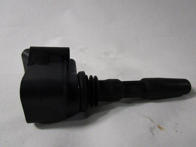 IGNITION COIL OEM N. 04E905110K ORIGINAL PART ESED VOLKSWAGEN POLO (DAL 02/2014) BENZINA 10  YEAR OF CONSTRUCTION 2017