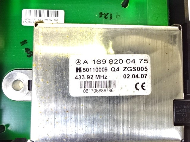 AMPLIFICATORE / CENTRALINA ANTENNA OEM N. A1698200475 ORIGINAL PART ESED MERCEDES CLASSE A W169 5P C169 3P (2004 - 04/2008) DIESEL 20  YEAR OF CONSTRUCTION 2007