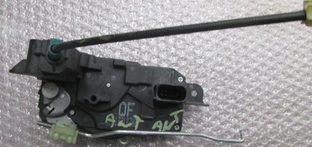 CENTRAL LOCKING OF THE FRONT LEFT DOOR OEM N. 13210748 ORIGINAL PART ESED OPEL ZAFIRA B A05 M75 (2005 - 2008) DIESEL 19  YEAR OF CONSTRUCTION 2007