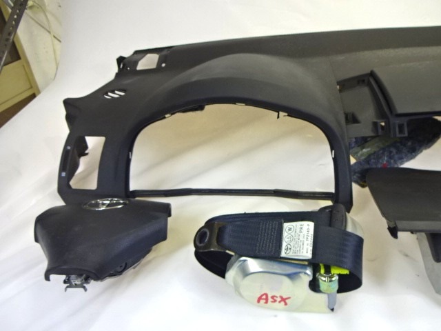 KIT COMPLETE AIRBAG OEM N. 18039 KIT AIRBAG COMPLETO ORIGINAL PART ESED TOYOTA COROLLA VERSO (2004 - 2009) BENZINA 16  YEAR OF CONSTRUCTION 2005