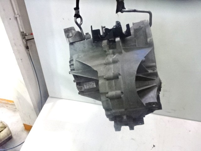 MANUAL TRANSMISSION OEM N. 17906 Cambio meccanico ORIGINAL PART ESED VOLVO V50 (2004 - 05/2007) DIESEL 20  YEAR OF CONSTRUCTION 2006