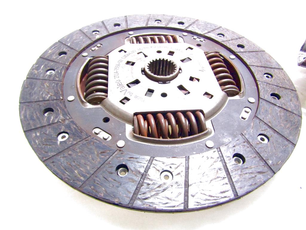 CLUTCH OEM N. 2T14-7550-GD 3M51-7A564-BH ORIGINAL PART ESED FORD TRANSIT CONNECT P65, P70, P80 (2002 - 2012)DIESEL 18  YEAR OF CONSTRUCTION 2009