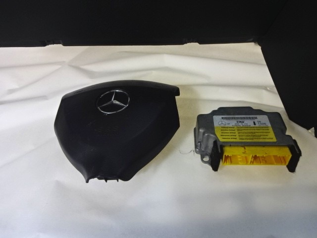 KIT COMPLETE AIRBAG OEM N. 18261 KIT AIRBAG COMPLETO ORIGINAL PART ESED MERCEDES CLASSE A W169 5P C169 3P (2004 - 04/2008) BENZINA 15  YEAR OF CONSTRUCTION 2005