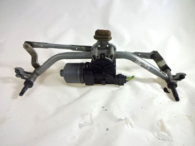 WINDSHIELD WIPER MOTOR OEM N. 0390241540 3397021391 9673222580 ORIGINAL PART ESED PEUGEOT 208 4A 4C (DAL 2012) DIESEL 14  YEAR OF CONSTRUCTION 2014