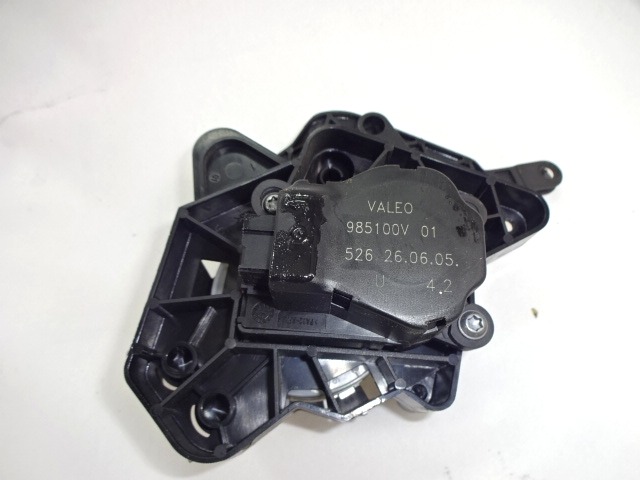 SET SMALL PARTS F AIR COND.ADJUST.LEVER OEM N. 985100V ORIGINAL PART ESED FIAT CROMA (2005 - 10/2007)  DIESEL 24  YEAR OF CONSTRUCTION 2007