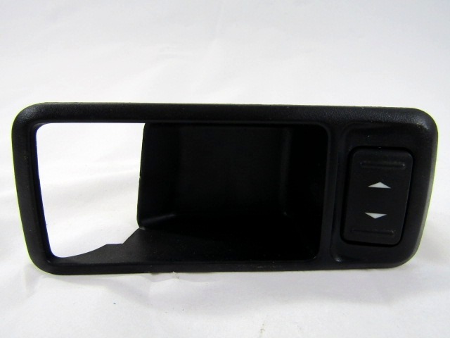 SWITCH WINDOW LIFTER OEM N. 3M51-226A36-AEW ORIGINAL PART ESED FORD FOCUS BER/SW (2005 - 2008) DIESEL 16  YEAR OF CONSTRUCTION 2008