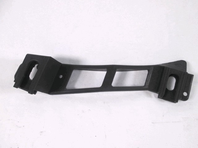 MOUNTING PARTS BUMPER, REAR OEM N. 82412380 ORIGINAL PART ESED FIAT CROMA (1985 - 1996)BENZINA 20  YEAR OF CONSTRUCTION 1985