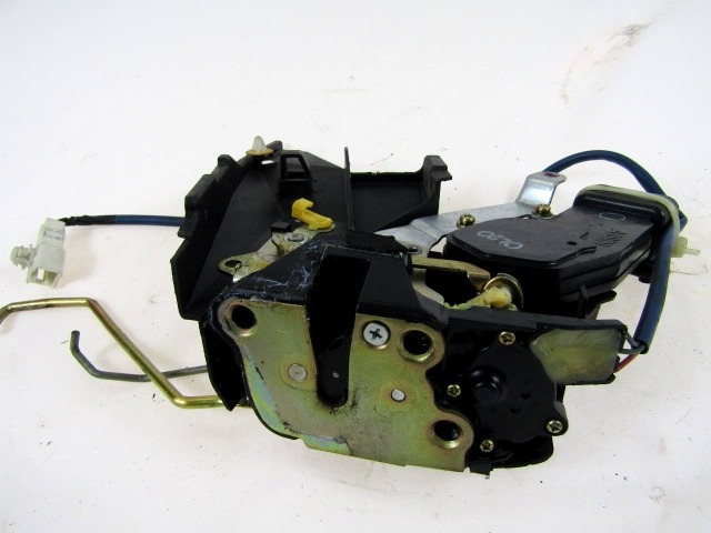 CENTRAL LOCKING OF THE FRONT LEFT DOOR OEM N. 6932012560 ORIGINAL PART ESED TOYOTA COROLLA E110 (1995 - 2002)BENZINA 14  YEAR OF CONSTRUCTION 2001