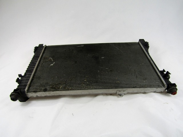 RADIATORS . OEM N. A2035002403 ORIGINAL PART ESED MERCEDES CLASSE CLK W209 C208 COUPE A208 CABRIO (2002 - 2010)DIESEL 27  YEAR OF CONSTRUCTION 2004