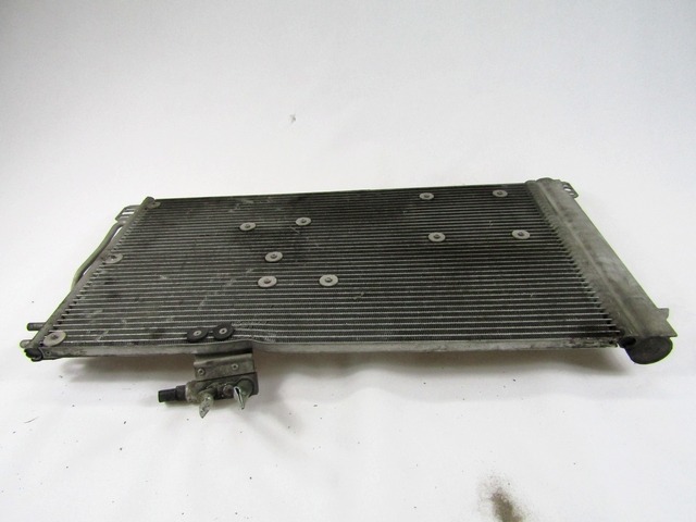 CONDENSER, AIR CONDITIONING OEM N. A2035001354 ORIGINAL PART ESED MERCEDES CLASSE CLK W209 C208 COUPE A208 CABRIO (2002 - 2010)DIESEL 27  YEAR OF CONSTRUCTION 2004