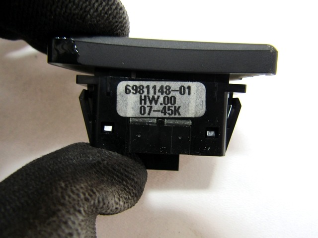 VARIOUS SWITCHES OEM N. 6981148 ORIGINAL PART ESED BMW SERIE 5 E60 E61 (2003 - 2010) DIESEL 30  YEAR OF CONSTRUCTION 2008