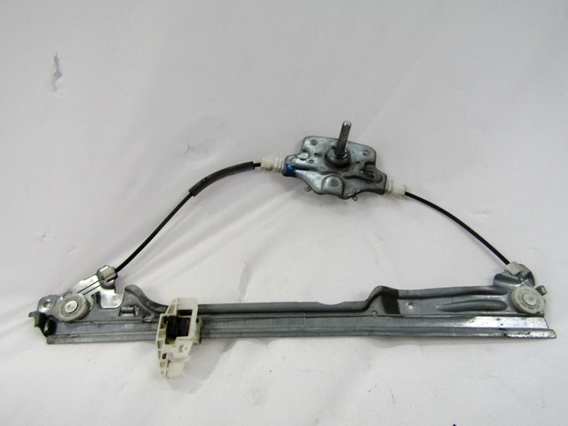 MANUAL REAR WINDOW LIFT SYSTEM OEM N. 8200219258 ORIGINAL PART ESED RENAULT MODUS (2004 - 2008) BENZINA 12  YEAR OF CONSTRUCTION 2006