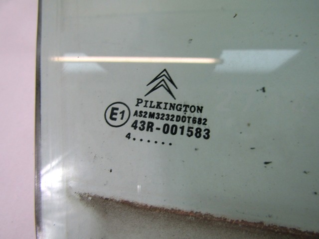 DOOR WINDOW, FRONT RIGHT OEM N. 9202A2 ORIGINAL PART ESED CITROEN C3 / PLURIEL (2002 - 09/2005) BENZINA 11  YEAR OF CONSTRUCTION 2004