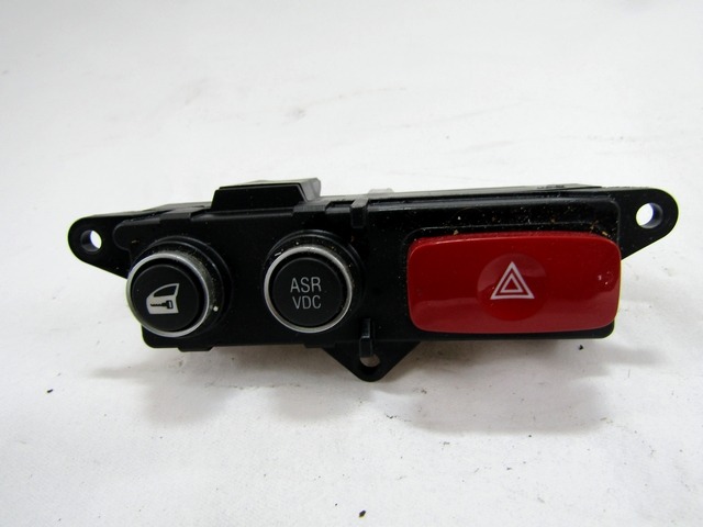 SWITCH HAZARD WARNING/CENTRAL LCKNG SYST OEM N. 156067821 ORIGINAL PART ESED ALFA ROMEO 159 939 BER/SW (2005 - 2013) DIESEL 19  YEAR OF CONSTRUCTION 2008
