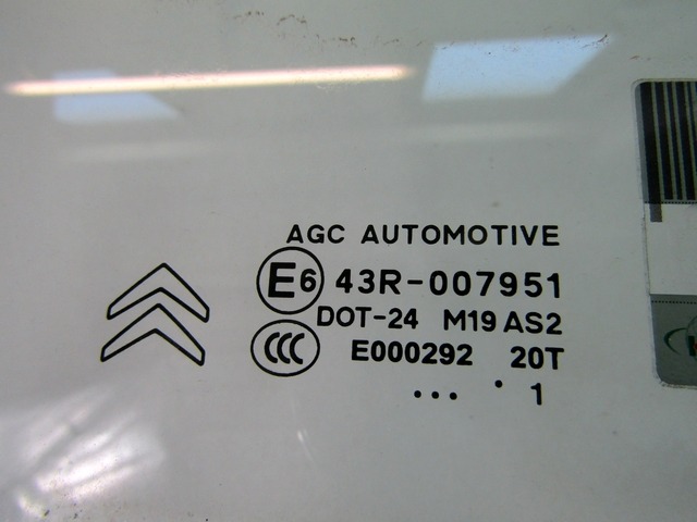 DOOR WINDOW, FRONT RIGHT OEM N. 9202P4 ORIGINAL PART ESED CITROEN C3 MK2 SC (2009 - 2016) BENZINA 14  YEAR OF CONSTRUCTION 2011