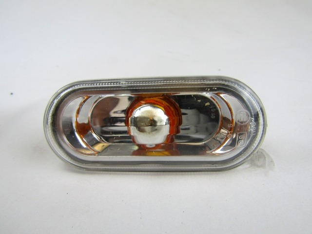 ADDITIONAL TURN INDICATOR LAMP OEM N. 6L0949117A ORIGINAL PART ESED SEAT ALTEA XL 5P8 (2009 - 2015) DIESEL 20  YEAR OF CONSTRUCTION 2011