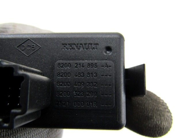 SWITCH HAZARD WARNING/CENTRAL LCKNG SYST OEM N. 8200214895 ORIGINAL PART ESED RENAULT MODUS RESTYLING (2008 - 09/2013) DIESEL 15  YEAR OF CONSTRUCTION 2011