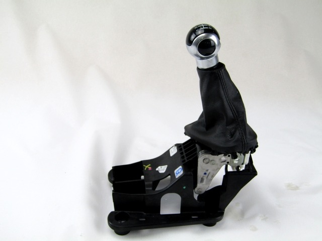 MANUAL GEAR LEVER MECHANISM OEM N. 9808161780 ORIGINAL PART ESED DS DS3 (DAL 2015)BENZINA 12  YEAR OF CONSTRUCTION 2015