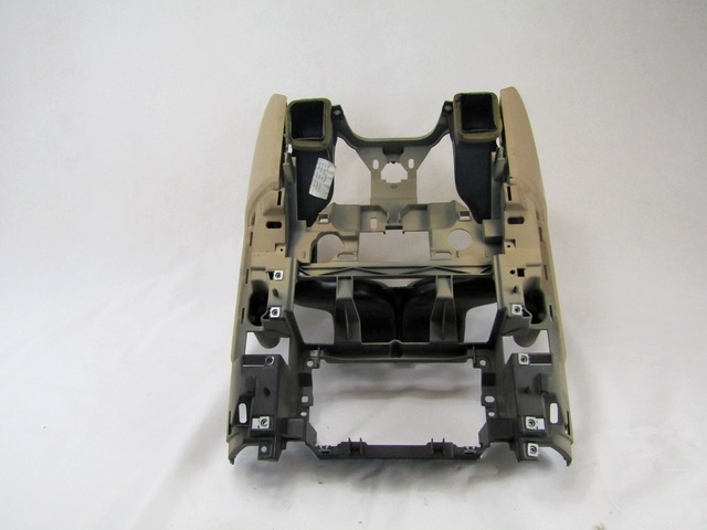 MOUNTING PARTS, CENTRE CONSOLE OEM N. FC0000227  ORIGINAL PART ESED LAND ROVER DISCOVERY 3 (2004 - 2009)DIESEL 27  YEAR OF CONSTRUCTION 2007