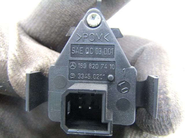 SWITCH HAZARD WARNING/CENTRAL LCKNG SYST OEM N. 1698207410 ORIGINAL PART ESED MERCEDES CLASSE A W169 5P C169 3P (2004 - 04/2008) DIESEL 20  YEAR OF CONSTRUCTION 2007