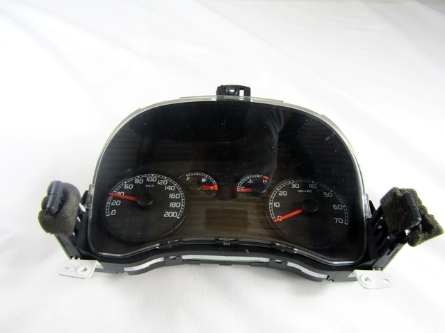 INSTRUMENT CLUSTER / INSTRUMENT CLUSTER OEM N. 46833368 ORIGINAL PART ESED FIAT PUNTO 188 MK2 R (2003 - 2011) BENZINA 12  YEAR OF CONSTRUCTION 2006