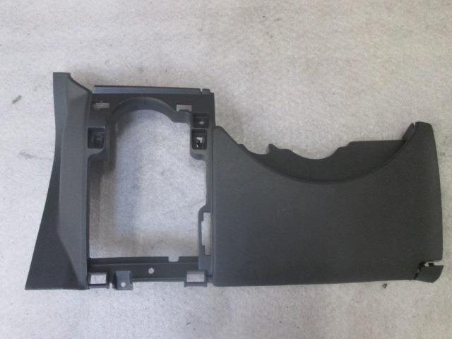 MOUNTING PARTS, INSTRUMENT PANEL, BOTTOM OEM N. 13204947 ORIGINAL PART ESED OPEL CORSA D (2006 - 2011) DIESEL 13  YEAR OF CONSTRUCTION 2008