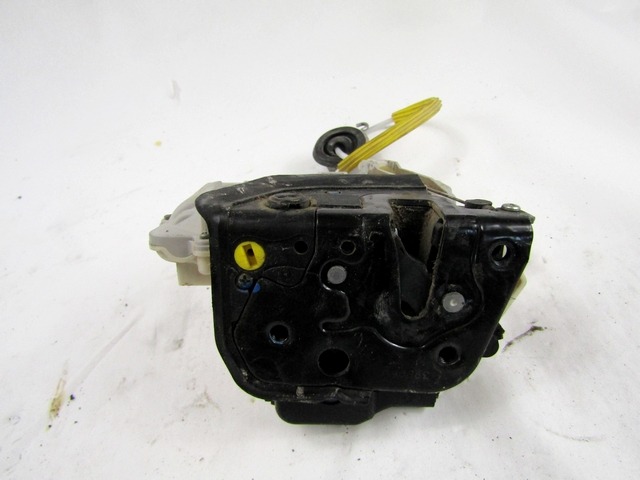 CENTRAL DOOR LOCK REAR LEFT DOOR OEM N. 8E0839015AA ORIGINAL PART ESED AUDI A4 8EC 8ED 8HE B7 BER/SW/CABRIO (2004 - 2007) DIESEL 20  YEAR OF CONSTRUCTION 2006