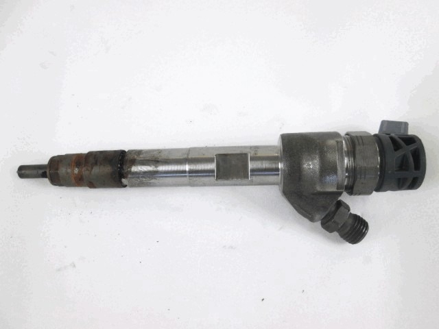 DIESEL FUEL INJECTORS  OEM N. 13538515060  ORIGINAL PART ESED BMW SERIE 1 BER/COUPE F20/F21 (2011 - 2015) DIESEL 16  YEAR OF CONSTRUCTION 2014