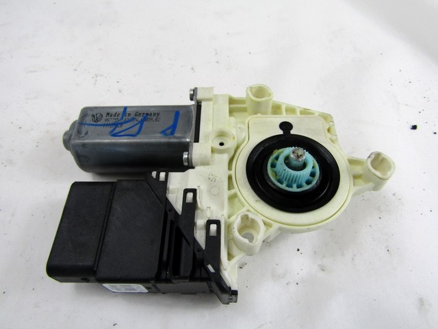 REAR DOOR WINDOW MOTOR OEM N. 3C9959704 ORIGINAL PART ESED VOLKSWAGEN PASSAT B6 3C BER/SW (2005 - 09/2010)  DIESEL 20  YEAR OF CONSTRUCTION 2006