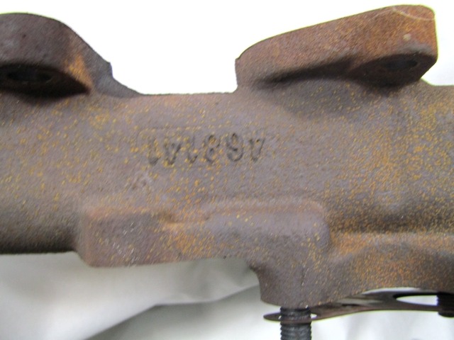 EXHAUST MANIFOLD OEM N. 8200468141 ORIGINAL PART ESED RENAULT CLIO (05/2009 - 2013) DIESEL 15  YEAR OF CONSTRUCTION 2009