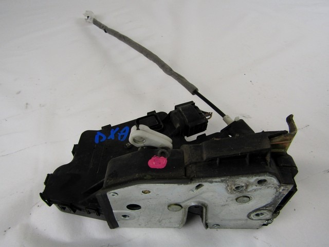 CENTRAL LOCKING OF THE RIGHT FRONT DOOR OEM N. 51217011244 ORIGINAL PART ESED BMW SERIE 3 E46 BER/SW/COUPE/CABRIO LCI RESTYLING (10/2001 - 2005) DIESEL 20  YEAR OF CONSTRUCTION 2002