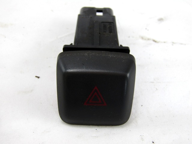 SWITCH HAZARD WARNING/CENTRAL LCKNG SYST OEM N. 153660 ORIGINAL PART ESED ISUZU D-MAX (2003 - 2008) DIESEL 30  YEAR OF CONSTRUCTION 2004