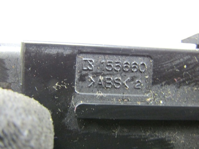 SWITCH HAZARD WARNING/CENTRAL LCKNG SYST OEM N. 153660 ORIGINAL PART ESED ISUZU D-MAX (2003 - 2008) DIESEL 30  YEAR OF CONSTRUCTION 2004